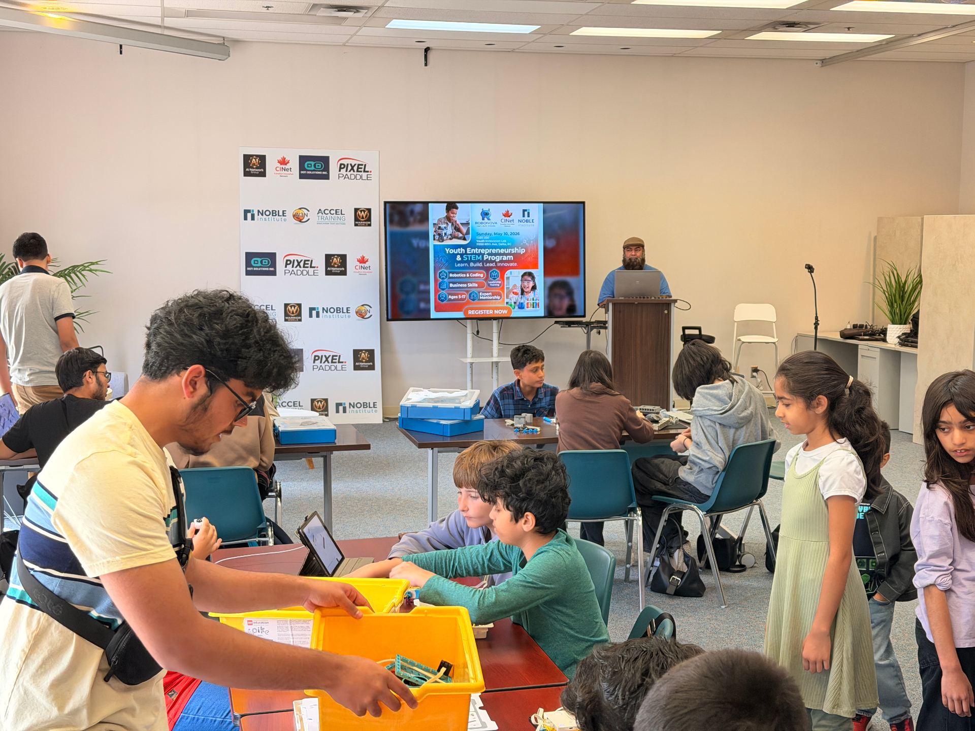 Students at NIEIC Youth STEAM-LED Program